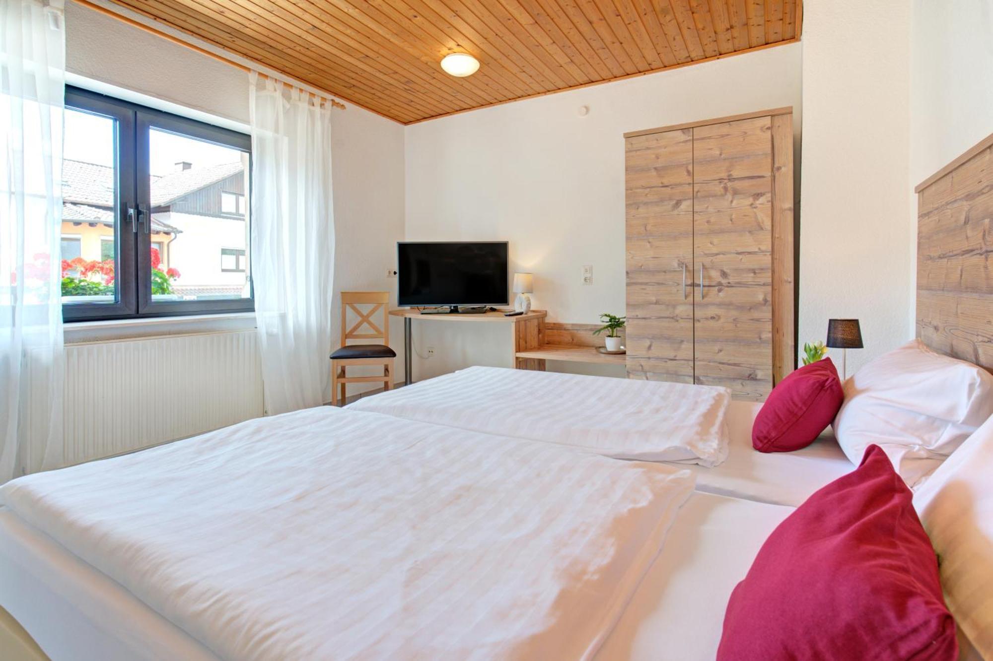 Apartment Landhotel Zum Storchennest Bann Eksteriør bilde